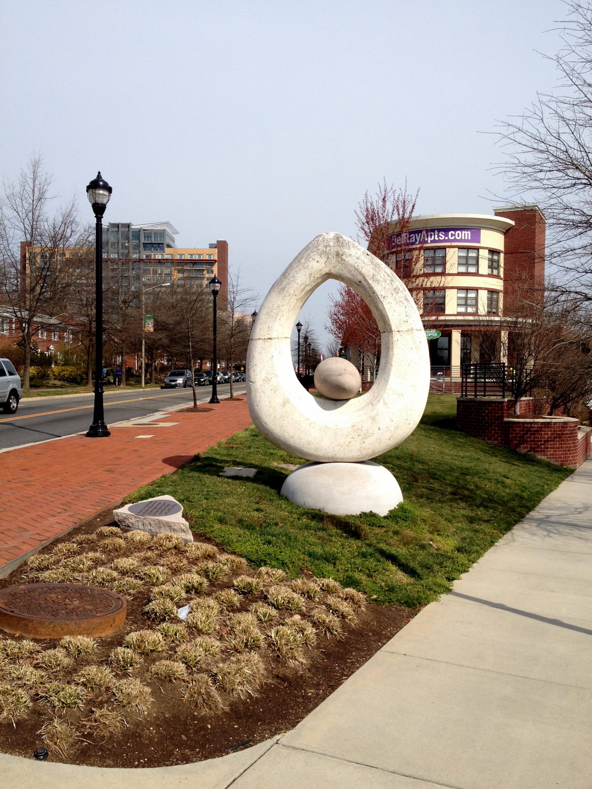 2010-Three Eggs in Space Fabrication