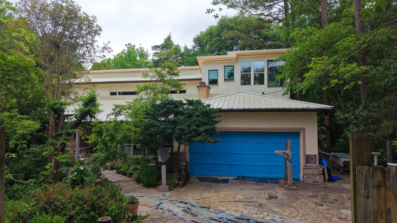 5000 Spring Creek Rd front photo